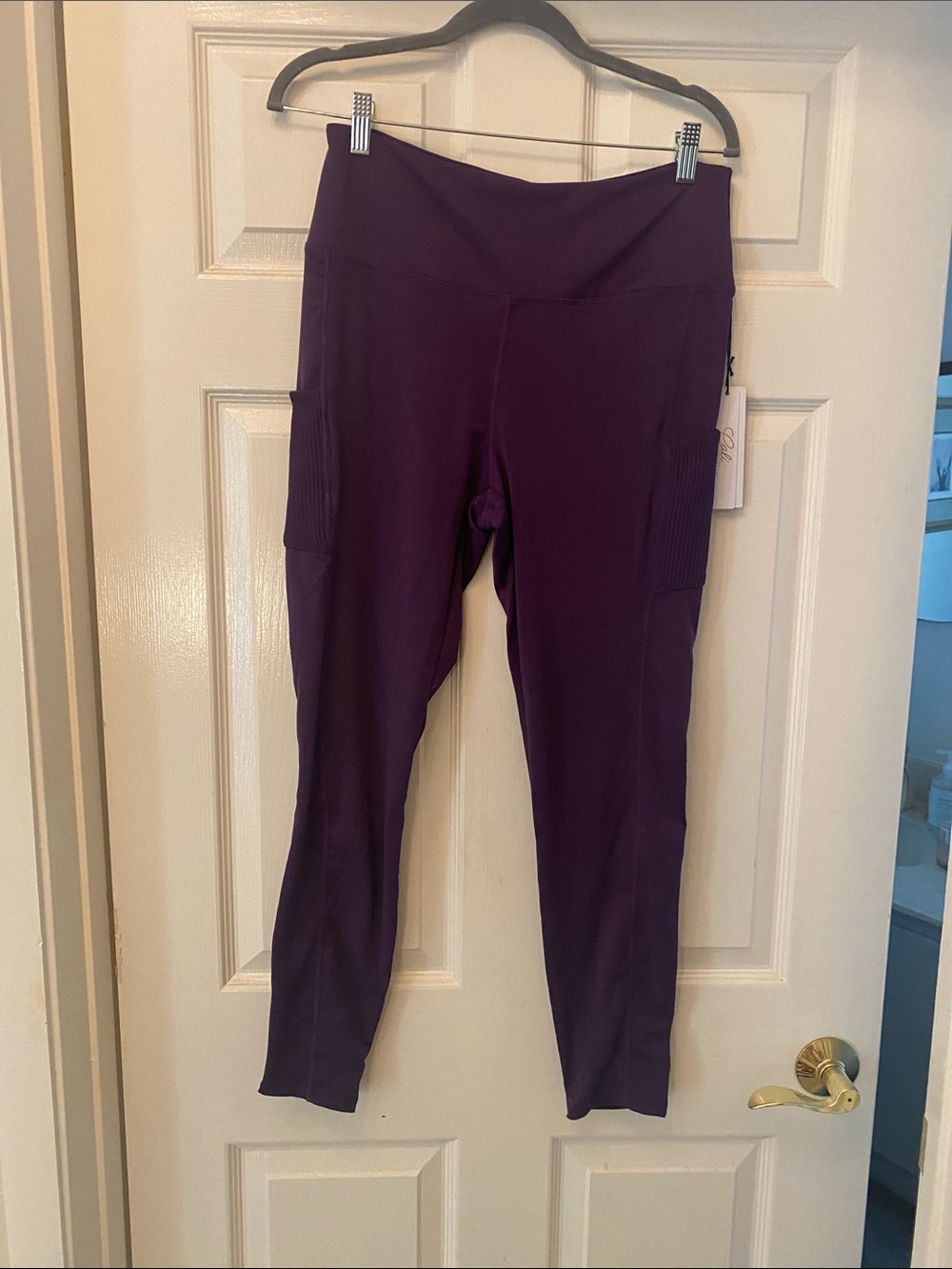 High-Rise Purple Active Leggings with Side Pockets